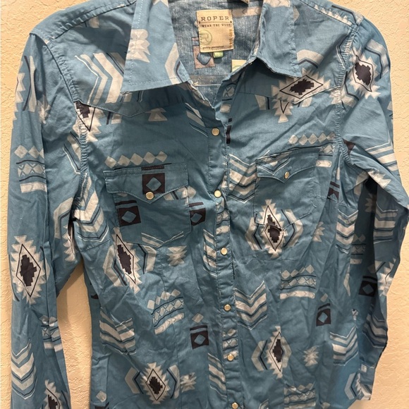 Roper Blue Button Down Shirt with Notched Collar and Long Sleeves size S - Picture 3 of 10